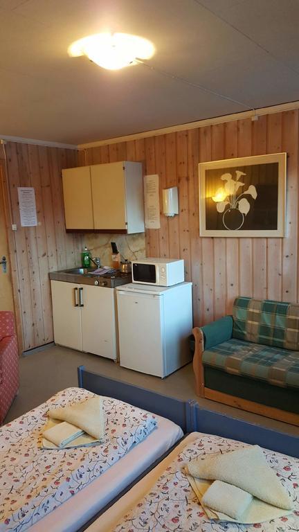 Dombas Motel Экстерьер фото